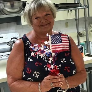 Meet your Posher, Suzanne